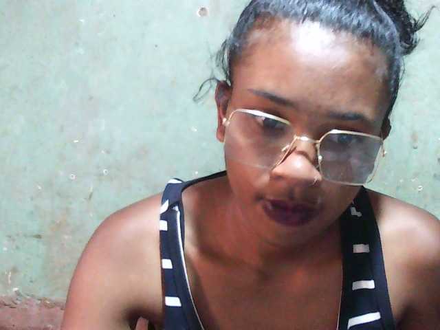 TriciaBella webcam bongacams model stream image