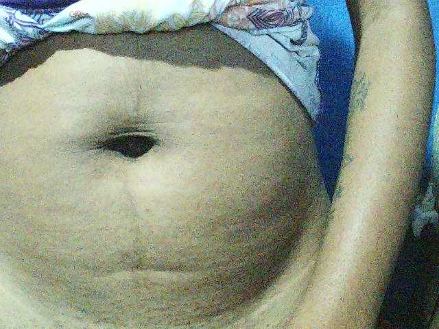 TriciaBella's BongaCams show and profile