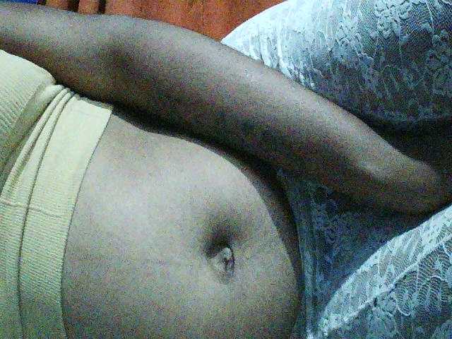 TriciaBella's BongaCams show and profile