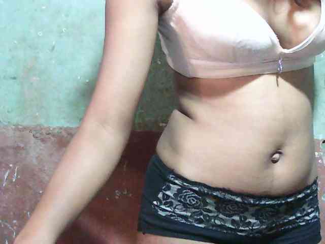TriciaBella webcam