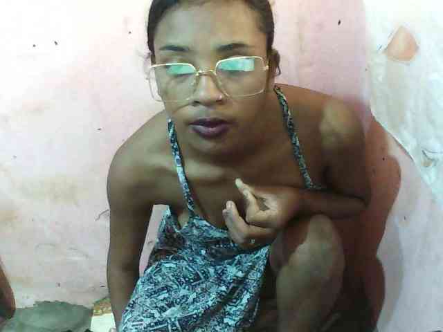 TriciaBella webcam