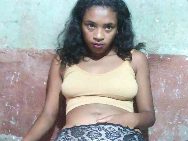 TriciaBella webcam