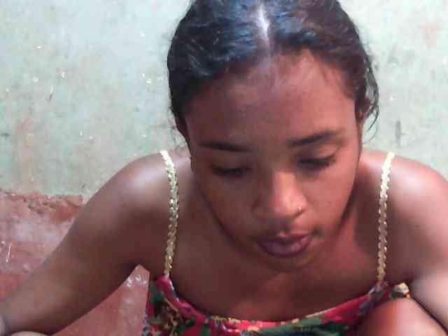 TriciaBella webcam