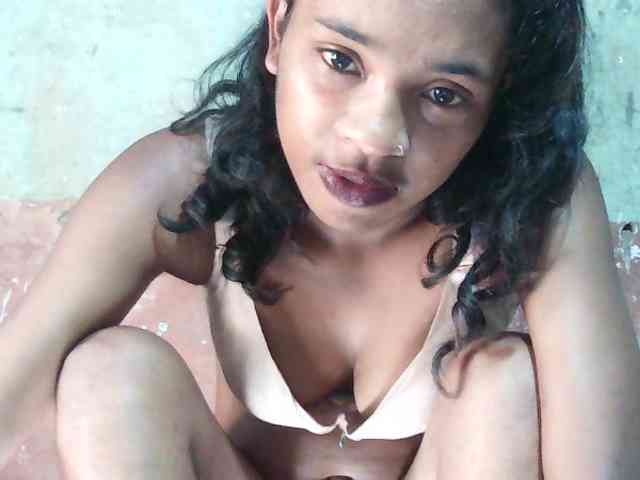 TriciaBella webcam