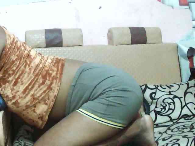 TriciaBella webcam