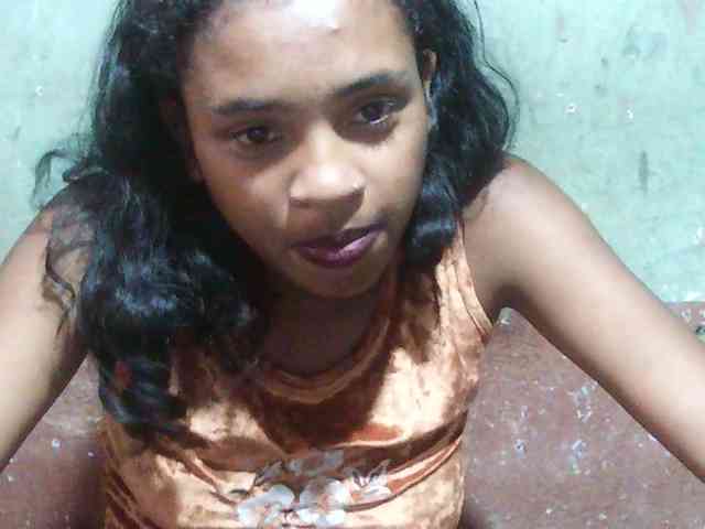 TriciaBella webcam