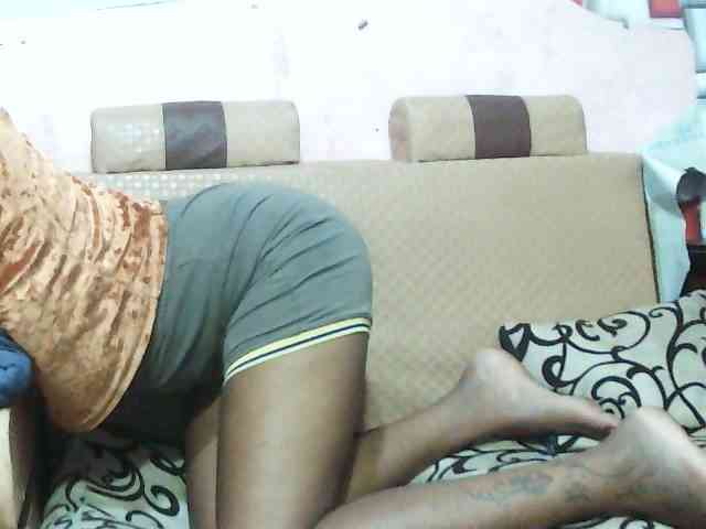 TriciaBella webcam