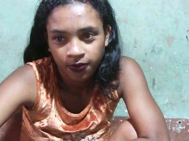 TriciaBella webcam