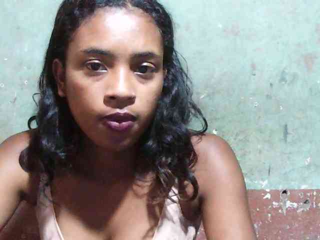 TriciaBella webcam