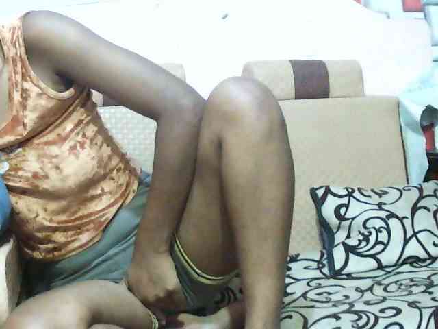 TriciaBella webcam