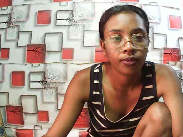 TriciaBella webcam