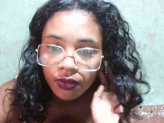 TriciaBella webcam