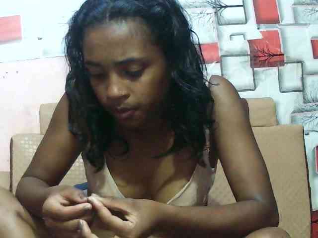 TriciaBella webcam