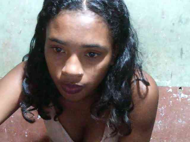 TriciaBella webcam