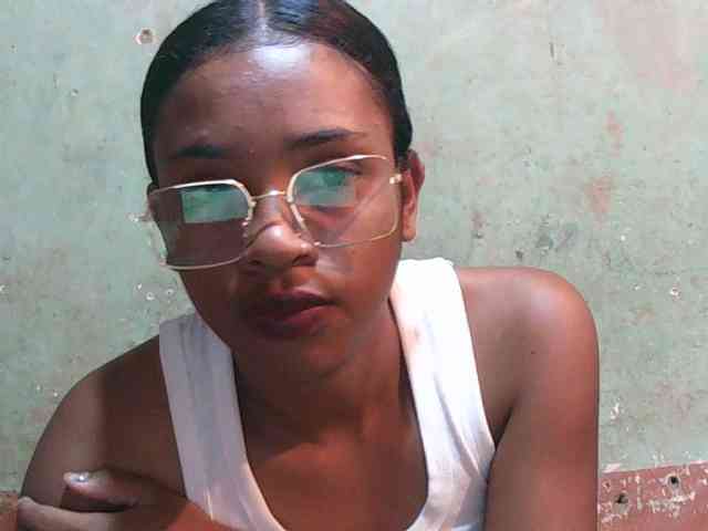 TriciaBella webcam