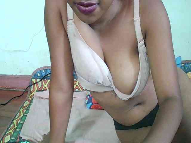 TriciaBella Live Webcam on BongaCams