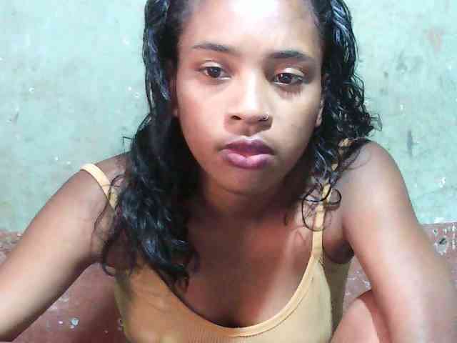TriciaBella webcam