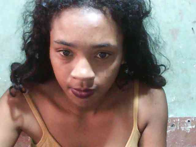 TriciaBella webcam