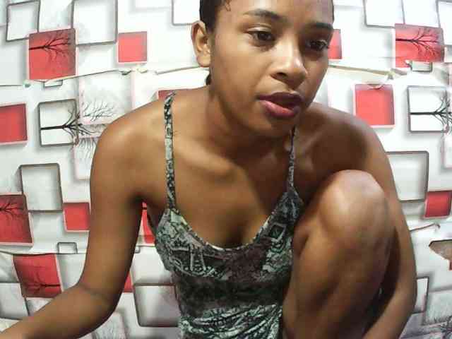 TriciaBella webcam