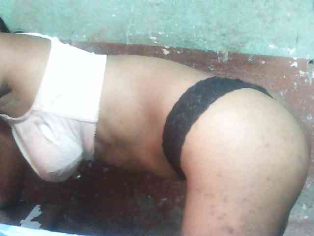 TriciaBella webcam