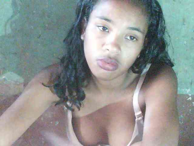 TriciaBella webcam