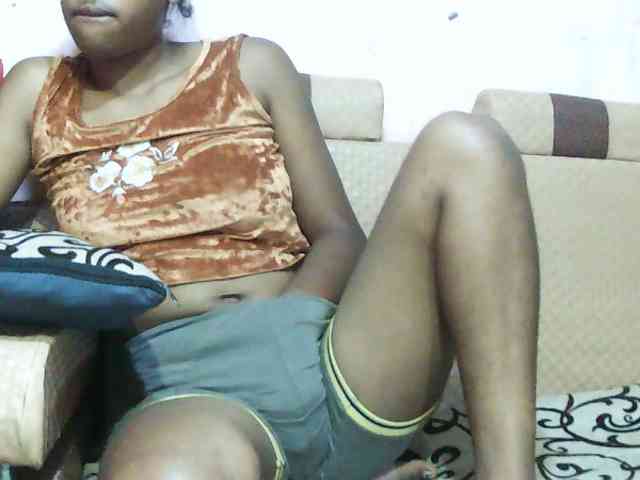 TriciaBella webcam