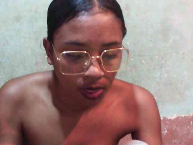 TriciaBella webcam