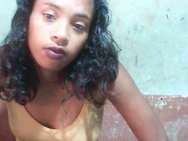 TriciaBella webcam