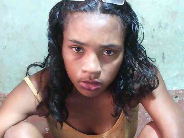 TriciaBella webcam