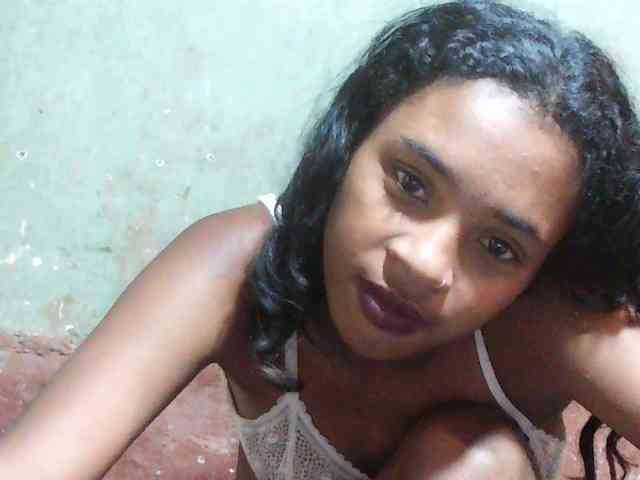 TriciaBella webcam