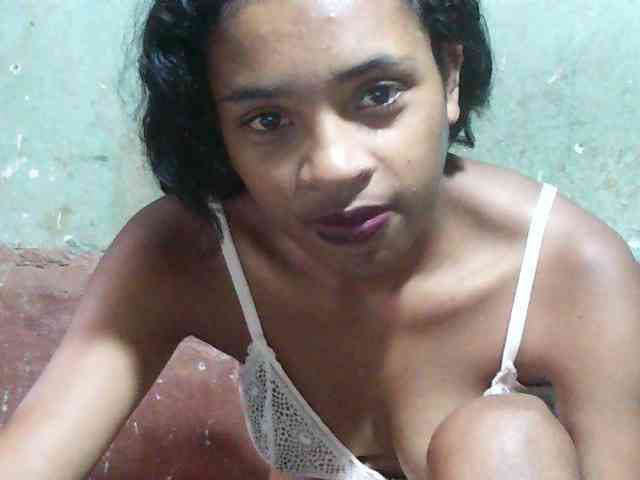 TriciaBella webcam