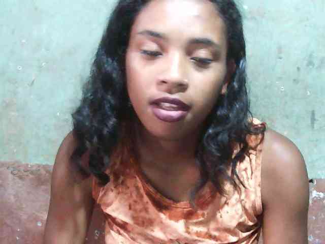 TriciaBella webcam