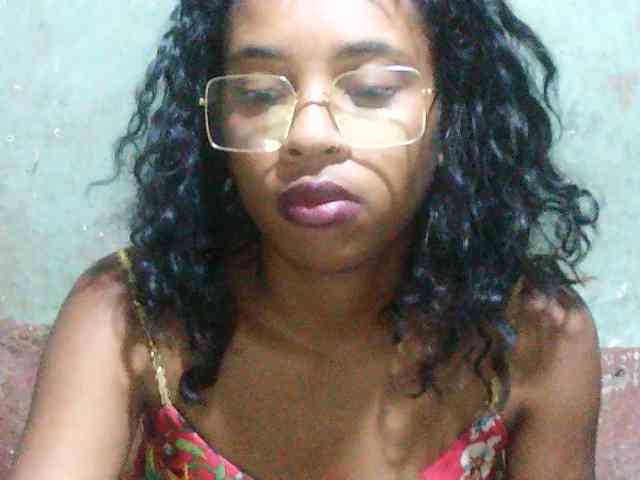 TriciaBella webcam