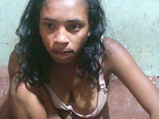 TriciaBella webcam