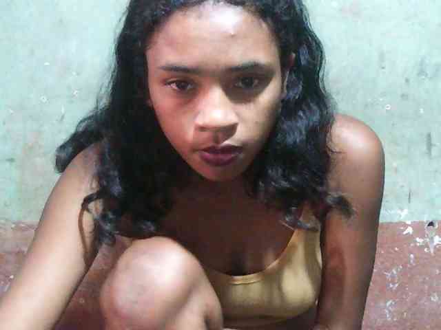 TriciaBella webcam