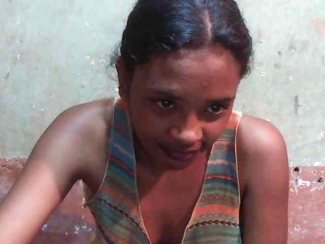 TriciaBella webcam