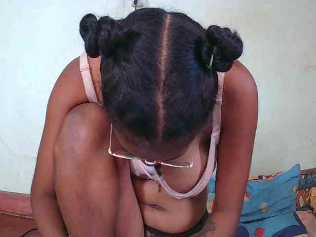 TriciaBella Live Webcam on BongaCams