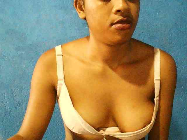 TriciaBella Live Webcam on BongaCams