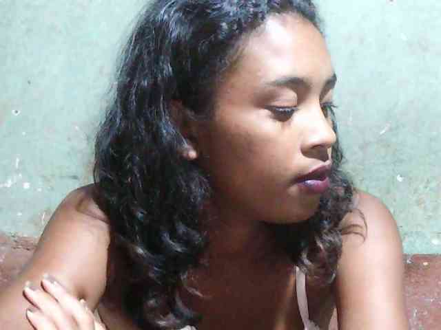 TriciaBella webcam