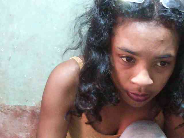 TriciaBella webcam