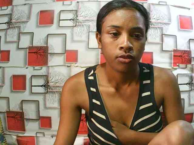 TriciaBella webcam
