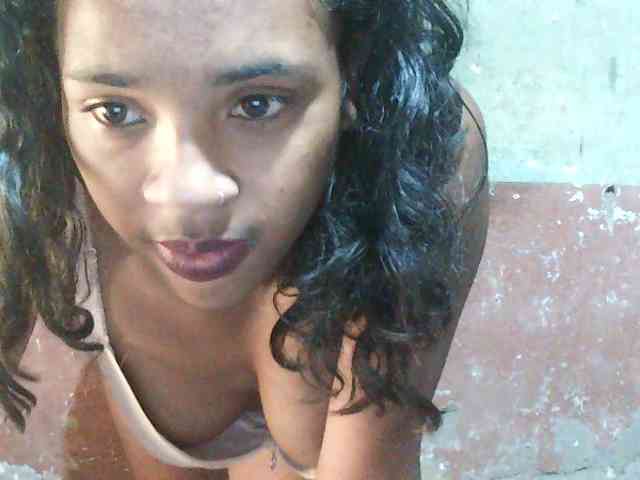 TriciaBella webcam