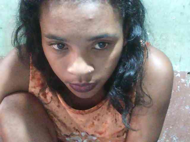 TriciaBella webcam