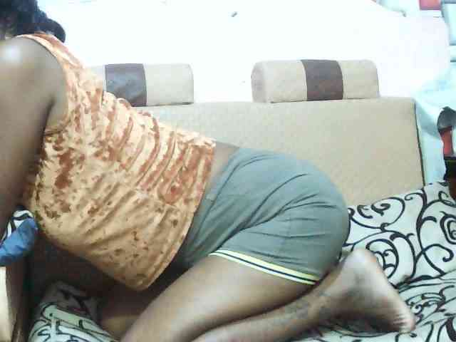 TriciaBella webcam