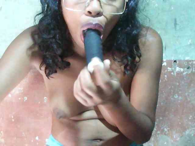 TriciaBella webcam