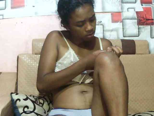 TriciaBella webcam