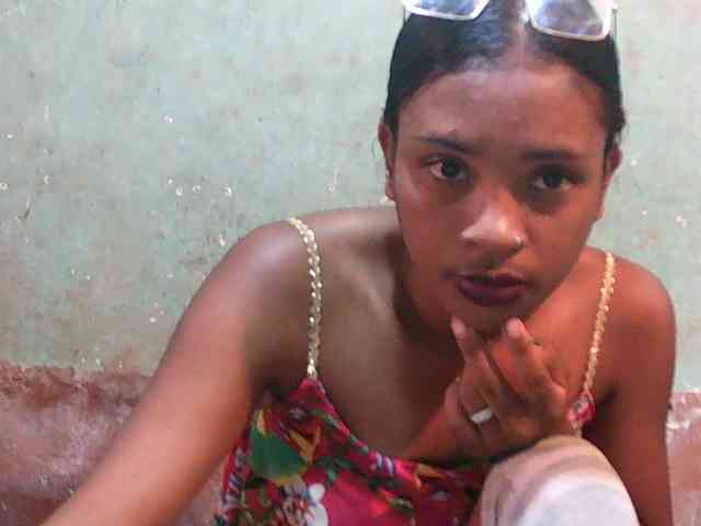 TriciaBella webcam