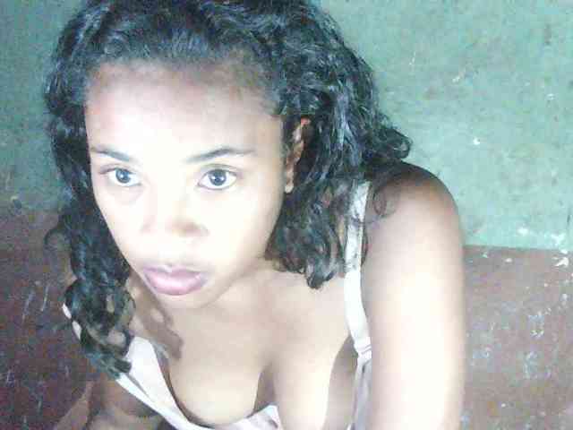 TriciaBella webcam