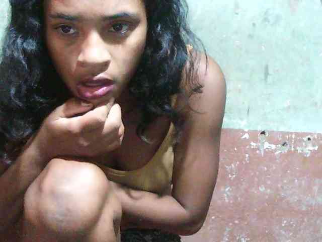 TriciaBella webcam