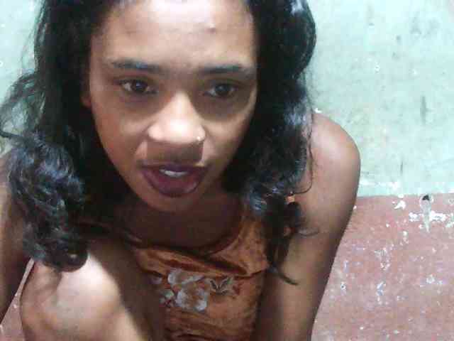 TriciaBella webcam